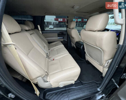 Чорний Тойота Секвойя, об'ємом двигуна 5.7 л та пробігом 125 тис. км за 29500 $, фото 27 на Automoto.ua