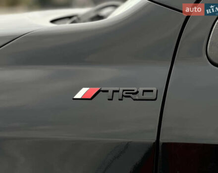 Чорний Тойота Секвойя, об'ємом двигуна 5.7 л та пробігом 125 тис. км за 29500 $, фото 22 на Automoto.ua