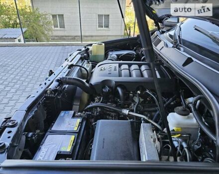Черный Тойота Секвойя, объемом двигателя 5.7 л и пробегом 257 тыс. км за 27333 $, фото 21 на Automoto.ua