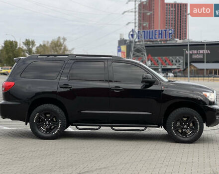 Чорний Тойота Секвойя, об'ємом двигуна 5.7 л та пробігом 125 тис. км за 29500 $, фото 9 на Automoto.ua