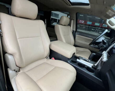 Чорний Тойота Секвойя, об'ємом двигуна 5.7 л та пробігом 125 тис. км за 29500 $, фото 28 на Automoto.ua