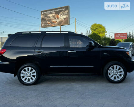 Черный Тойота Секвойя, объемом двигателя 5.7 л и пробегом 257 тыс. км за 27333 $, фото 108 на Automoto.ua