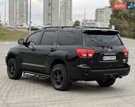 Чорний Тойота Секвойя, об'ємом двигуна 5.7 л та пробігом 125 тис. км за 29500 $, фото 6 на Automoto.ua