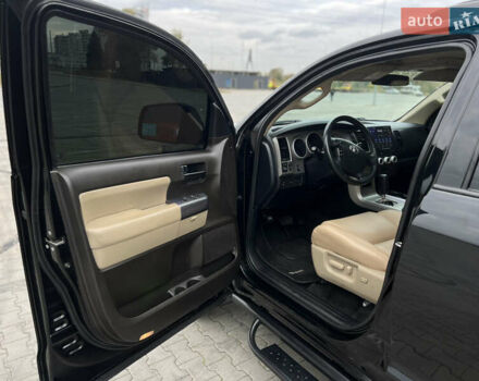 Чорний Тойота Секвойя, об'ємом двигуна 5.7 л та пробігом 125 тис. км за 29500 $, фото 30 на Automoto.ua