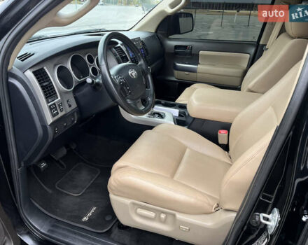 Чорний Тойота Секвойя, об'ємом двигуна 5.7 л та пробігом 125 тис. км за 29500 $, фото 32 на Automoto.ua