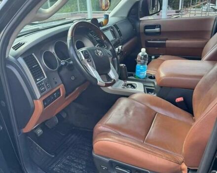 Чорний Тойота Секвойя, об'ємом двигуна 5.7 л та пробігом 305 тис. км за 35000 $, фото 2 на Automoto.ua