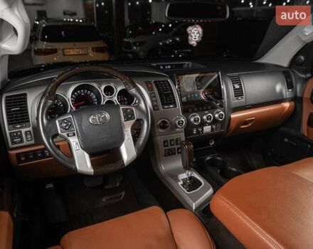 Черный Тойота Секвойя, объемом двигателя 5.7 л и пробегом 330 тыс. км за 34900 $, фото 30 на Automoto.ua
