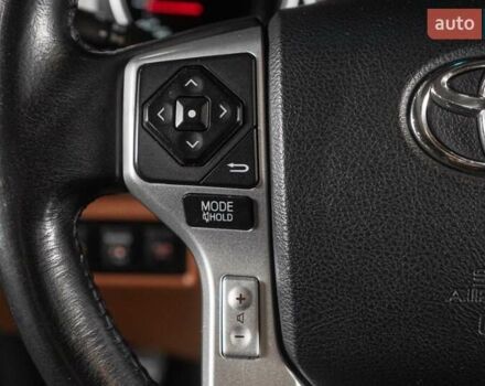 Черный Тойота Секвойя, объемом двигателя 5.7 л и пробегом 330 тыс. км за 34900 $, фото 40 на Automoto.ua