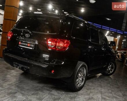 Черный Тойота Секвойя, объемом двигателя 5.7 л и пробегом 330 тыс. км за 34900 $, фото 1 на Automoto.ua