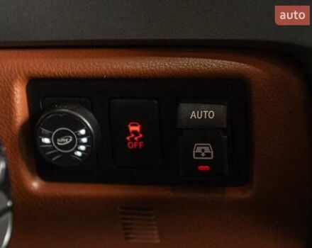 Черный Тойота Секвойя, объемом двигателя 5.7 л и пробегом 330 тыс. км за 34900 $, фото 37 на Automoto.ua