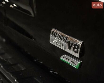 Черный Тойота Секвойя, объемом двигателя 5.7 л и пробегом 330 тыс. км за 34900 $, фото 58 на Automoto.ua