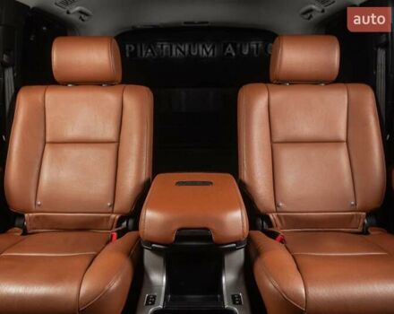 Черный Тойота Секвойя, объемом двигателя 5.7 л и пробегом 330 тыс. км за 34900 $, фото 14 на Automoto.ua