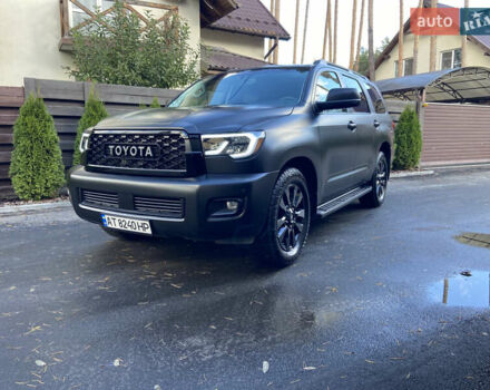 Чорний Тойота Секвойя, об'ємом двигуна 5.66 л та пробігом 120 тис. км за 27600 $, фото 1 на Automoto.ua