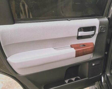 Черный Тойота Секвойя, объемом двигателя 5.7 л и пробегом 342 тыс. км за 40000 $, фото 9 на Automoto.ua