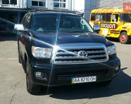 Черный Тойота Секвойя, объемом двигателя 5.7 л и пробегом 280 тыс. км за 27500 $, фото 2 на Automoto.ua