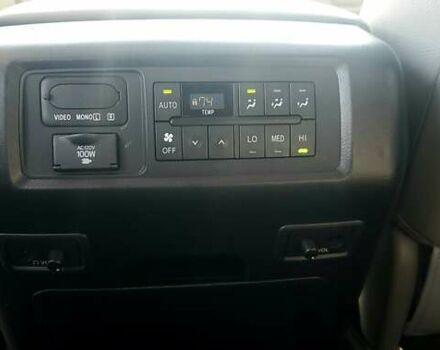 Черный Тойота Секвойя, объемом двигателя 5.7 л и пробегом 280 тыс. км за 27500 $, фото 21 на Automoto.ua