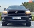 Черный Тойота Секвойя, объемом двигателя 5.66 л и пробегом 188 тыс. км за 32500 $, фото 3 на Automoto.ua
