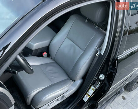 Черный Тойота Секвойя, объемом двигателя 5.66 л и пробегом 188 тыс. км за 30900 $, фото 21 на Automoto.ua