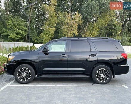 Черный Тойота Секвойя, объемом двигателя 5.66 л и пробегом 188 тыс. км за 32500 $, фото 9 на Automoto.ua
