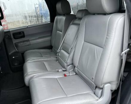 Черный Тойота Секвойя, объемом двигателя 5.7 л и пробегом 107 тыс. км за 41900 $, фото 22 на Automoto.ua