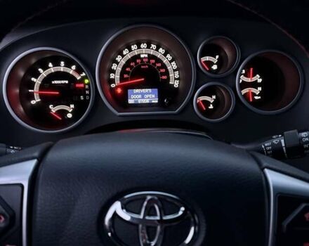 Черный Тойота Секвойя, объемом двигателя 5.7 л и пробегом 107 тыс. км за 41900 $, фото 15 на Automoto.ua