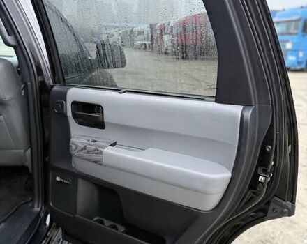 Черный Тойота Секвойя, объемом двигателя 5.7 л и пробегом 107 тыс. км за 41900 $, фото 26 на Automoto.ua