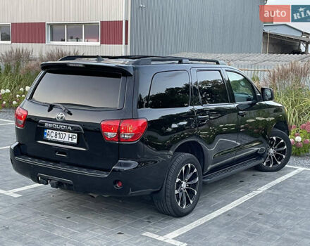 Черный Тойота Секвойя, объемом двигателя 5.66 л и пробегом 188 тыс. км за 30900 $, фото 15 на Automoto.ua