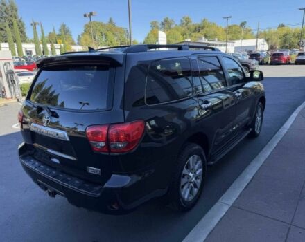 Черный Тойота Секвойя, объемом двигателя 5.7 л и пробегом 71 тыс. км за 25100 $, фото 5 на Automoto.ua