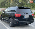 Черный Тойота Секвойя, объемом двигателя 5.66 л и пробегом 188 тыс. км за 30900 $, фото 7 на Automoto.ua