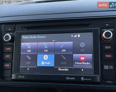 Черный Тойота Секвойя, объемом двигателя 5.66 л и пробегом 188 тыс. км за 32500 $, фото 37 на Automoto.ua