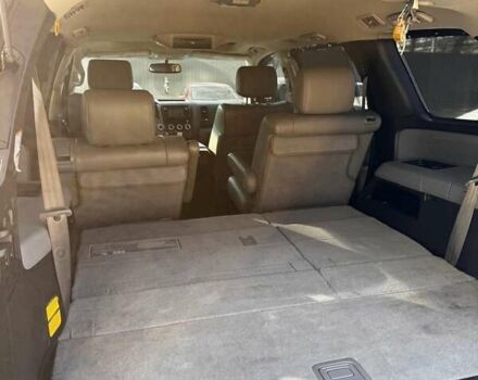 Черный Тойота Секвойя, объемом двигателя 5.7 л и пробегом 231 тыс. км за 42500 $, фото 4 на Automoto.ua