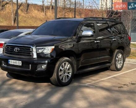 Черный Тойота Секвойя, объемом двигателя 5.7 л и пробегом 231 тыс. км за 42500 $, фото 2 на Automoto.ua