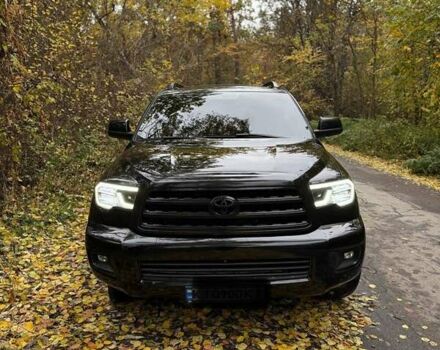 Черный Тойота Секвойя, объемом двигателя 0 л и пробегом 260 тыс. км за 26500 $, фото 6 на Automoto.ua