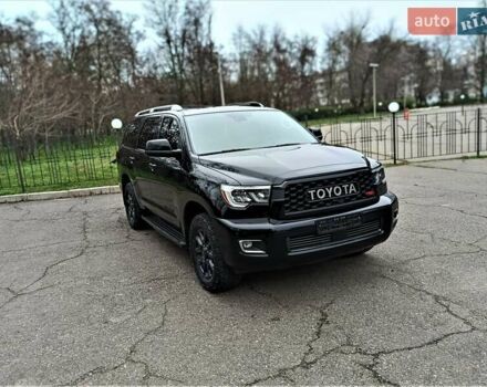 Черный Тойота Секвойя, объемом двигателя 5.66 л и пробегом 115 тыс. км за 39500 $, фото 3 на Automoto.ua