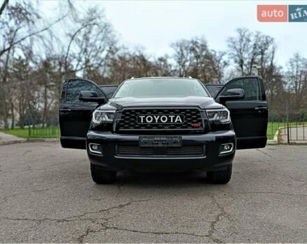 Черный Тойота Секвойя, объемом двигателя 5.66 л и пробегом 115 тыс. км за 39500 $, фото 25 на Automoto.ua