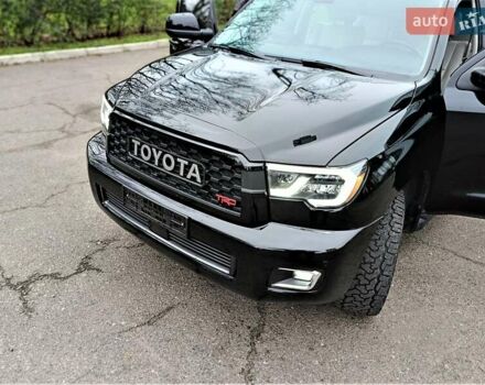 Черный Тойота Секвойя, объемом двигателя 5.66 л и пробегом 115 тыс. км за 39500 $, фото 29 на Automoto.ua