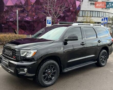 Черный Тойота Секвойя, объемом двигателя 5.66 л и пробегом 114 тыс. км за 34990 $, фото 3 на Automoto.ua