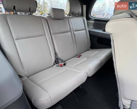 Черный Тойота Секвойя, объемом двигателя 5.66 л и пробегом 114 тыс. км за 34990 $, фото 12 на Automoto.ua