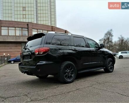 Черный Тойота Секвойя, объемом двигателя 5.66 л и пробегом 115 тыс. км за 39500 $, фото 10 на Automoto.ua