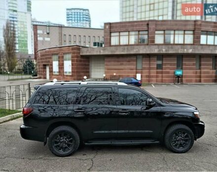 Черный Тойота Секвойя, объемом двигателя 5.66 л и пробегом 115 тыс. км за 39500 $, фото 11 на Automoto.ua