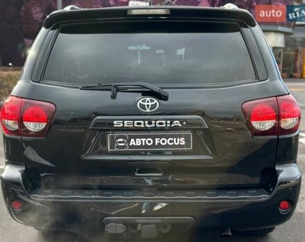 Черный Тойота Секвойя, объемом двигателя 5.66 л и пробегом 114 тыс. км за 34990 $, фото 6 на Automoto.ua