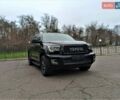 Черный Тойота Секвойя, объемом двигателя 5.66 л и пробегом 115 тыс. км за 39500 $, фото 2 на Automoto.ua