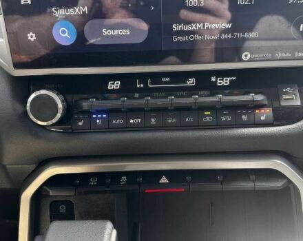 Чорний Тойота Секвойя, об'ємом двигуна 3.4 л та пробігом 18 тис. км за 42000 $, фото 9 на Automoto.ua