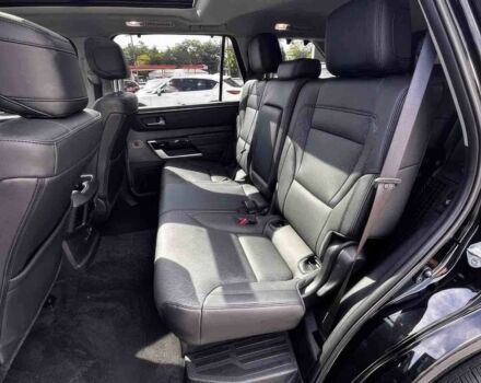 Чорний Тойота Секвойя, об'ємом двигуна 3.4 л та пробігом 18 тис. км за 42000 $, фото 12 на Automoto.ua