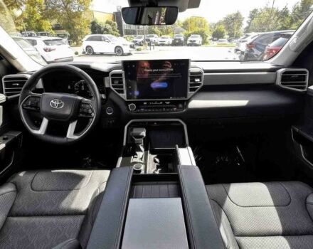 Чорний Тойота Секвойя, об'ємом двигуна 3.4 л та пробігом 18 тис. км за 42000 $, фото 6 на Automoto.ua