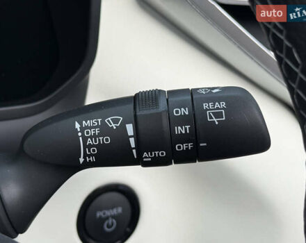 Черный Тойота Секвойя, объемом двигателя 3.5 л и пробегом 1 тыс. км за 150000 $, фото 72 на Automoto.ua