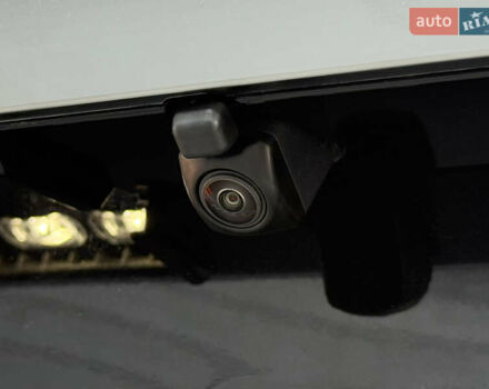 Черный Тойота Секвойя, объемом двигателя 3.5 л и пробегом 1 тыс. км за 150000 $, фото 40 на Automoto.ua