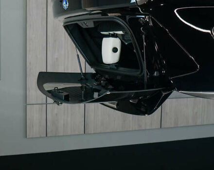 Черный Тойота Секвойя, объемом двигателя 3.45 л и пробегом 3 тыс. км за 145000 $, фото 26 на Automoto.ua