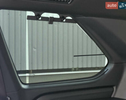 Черный Тойота Секвойя, объемом двигателя 3.5 л и пробегом 1 тыс. км за 150000 $, фото 52 на Automoto.ua