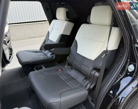 Черный Тойота Секвойя, объемом двигателя 3.5 л и пробегом 1 тыс. км за 150000 $, фото 53 на Automoto.ua